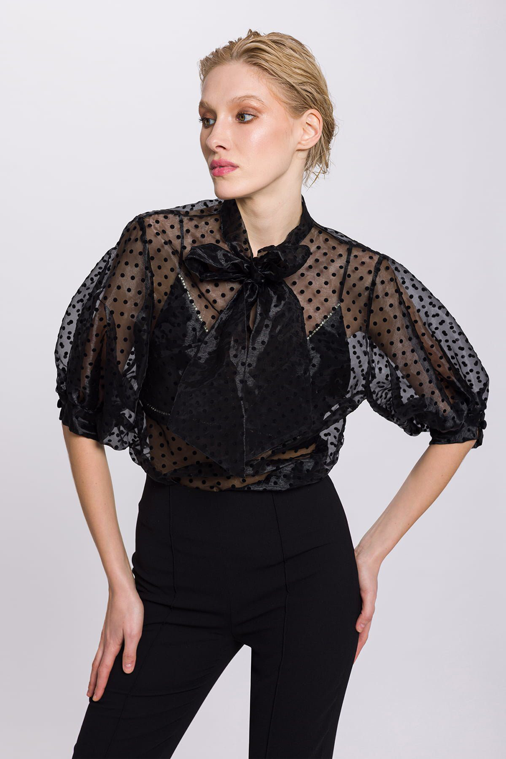 Point Short Blouse