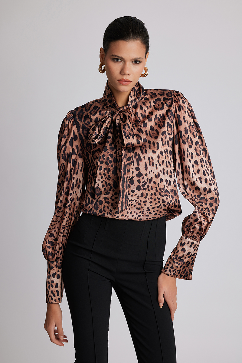 Leo Blouse